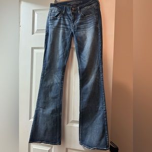 American Eagle Women’s Artist Jeans